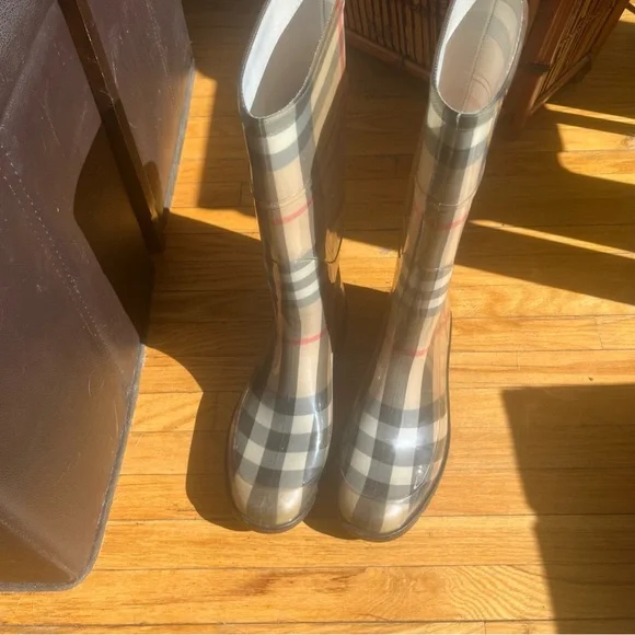 Plaid Rain Boots - Picture 9 of 11